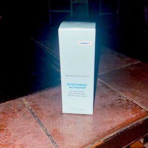 SkinCeuticals retexturing activator